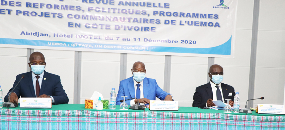#caption4 REVUE ANNUELLE 2020