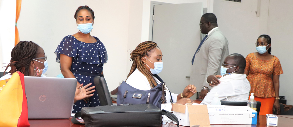 VACCIN COVID 19 DGE