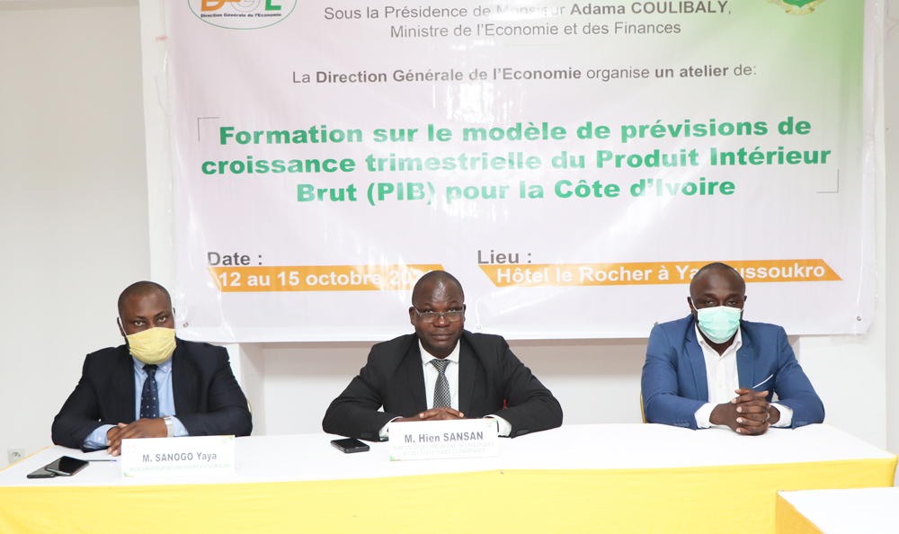 PREVISIONS DE CROISSANCE TRIMESTRIELLE DU PIB