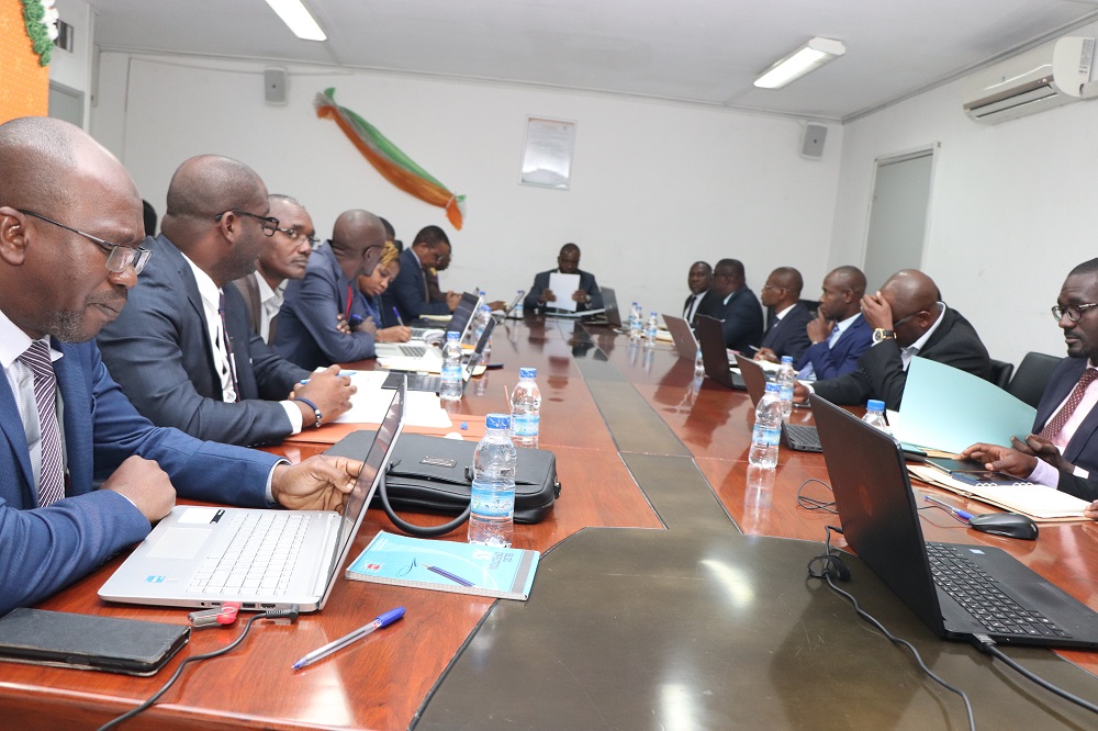 Perspectives économiques régional (Pecr) La Côte d’Ivoire prépare la validation de son rapport national pays