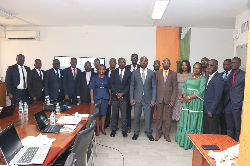 Perspectives économiques régional (Pecr) La Côte d’Ivoire prépare la validation de son rapport national pays
