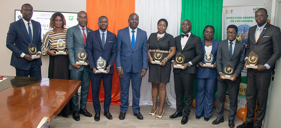 𝐏𝐫𝐢𝐱 𝐝’𝐞𝐱𝐜𝐞𝐥𝐥𝐞𝐧𝐜𝐞  𝐋𝐚 𝐃𝐢𝐫𝐞𝐜𝐭𝐢𝐨𝐧 𝐆𝐞́𝐧𝐞́𝐫𝐚𝐥𝐞 𝐝𝐞 𝐥’𝐄́𝐜𝐨𝐧𝐨𝐦𝐢𝐞 𝐜𝐞́𝐥𝐞̀𝐛𝐫𝐞 𝐬𝐞𝐬 𝐦𝐞𝐢𝐥𝐥𝐞𝐮𝐫𝐬 𝐚𝐠𝐞𝐧𝐭𝐬